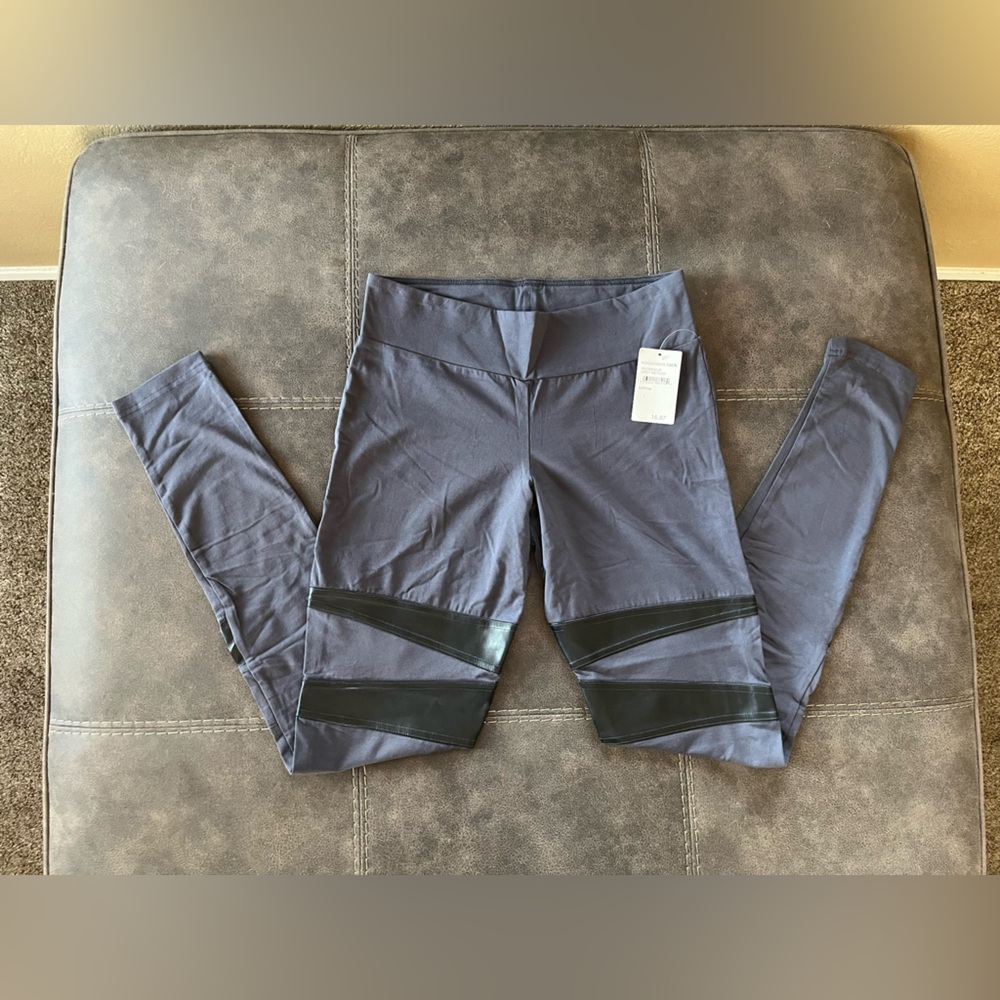 Abound Gray and Black Leggings